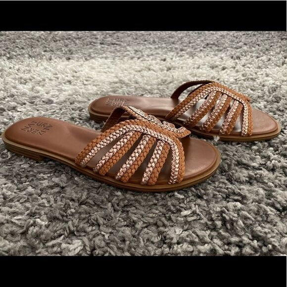 NIB Naturalizer Slip On Leather Sandals - Picture 2 of 8